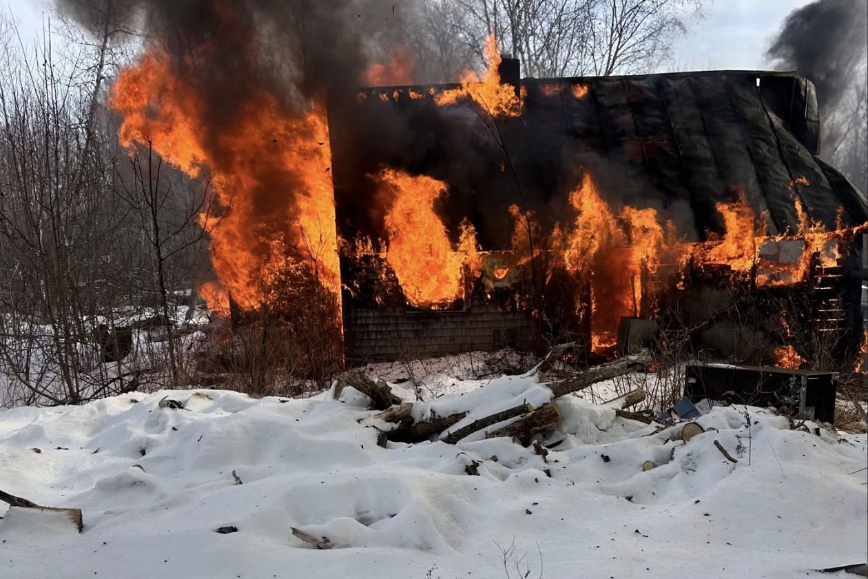 Read more about the article Dog Dies in Weekend Dixfield Fire